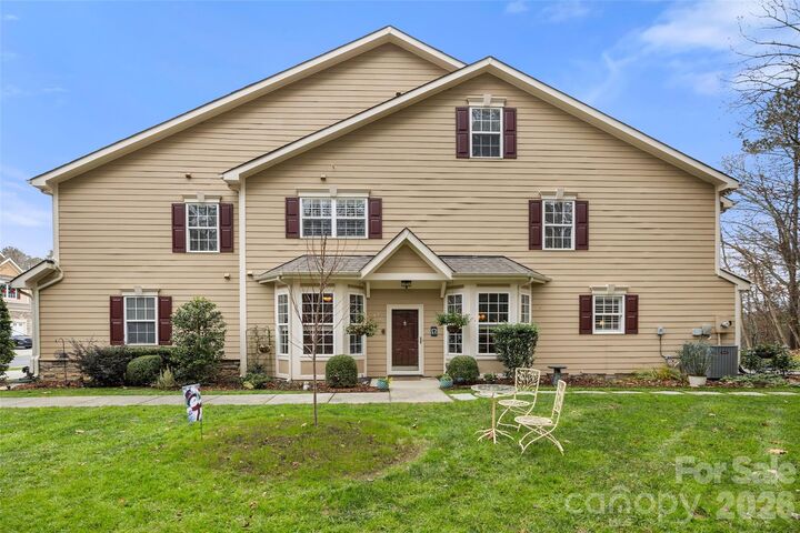 Property Photo:  719 Deerbrook Lane  SC 29708 