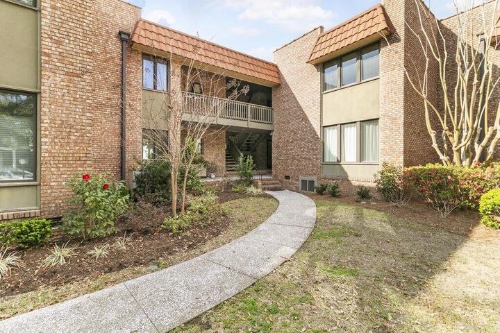 Property Photo:  220 3rd Avenue # 4B  SC 29403 