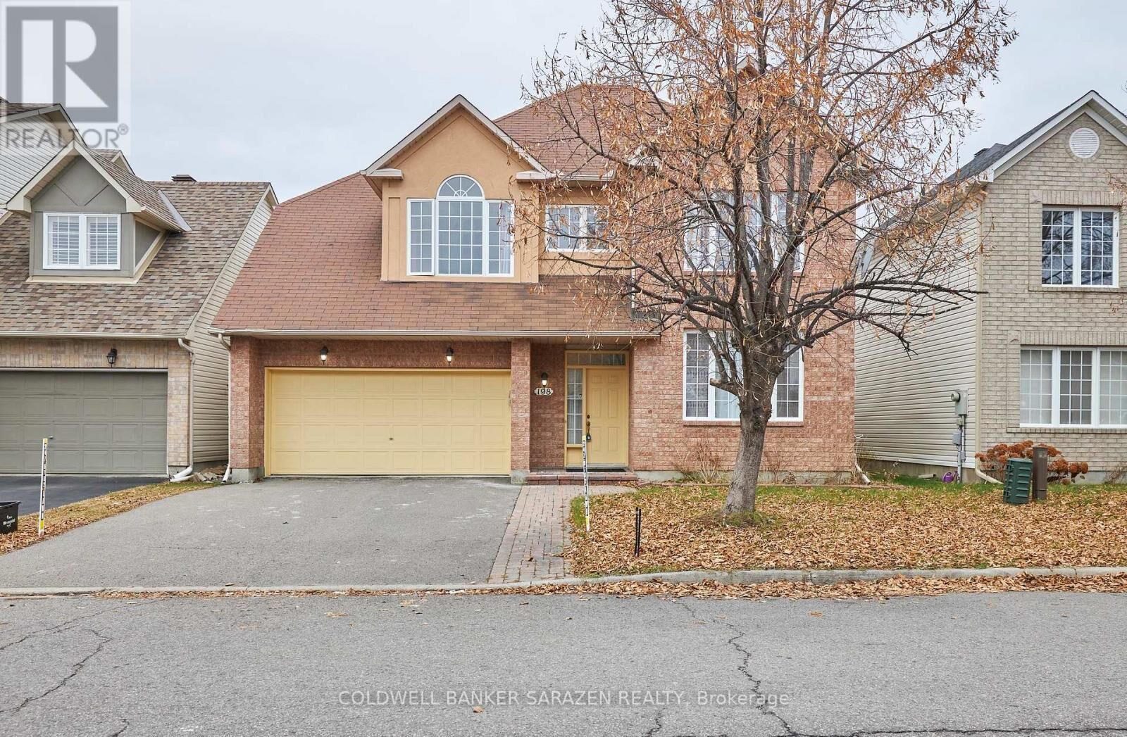 Property Photo: 198 Annapolis Circle ON K1V 1Z1