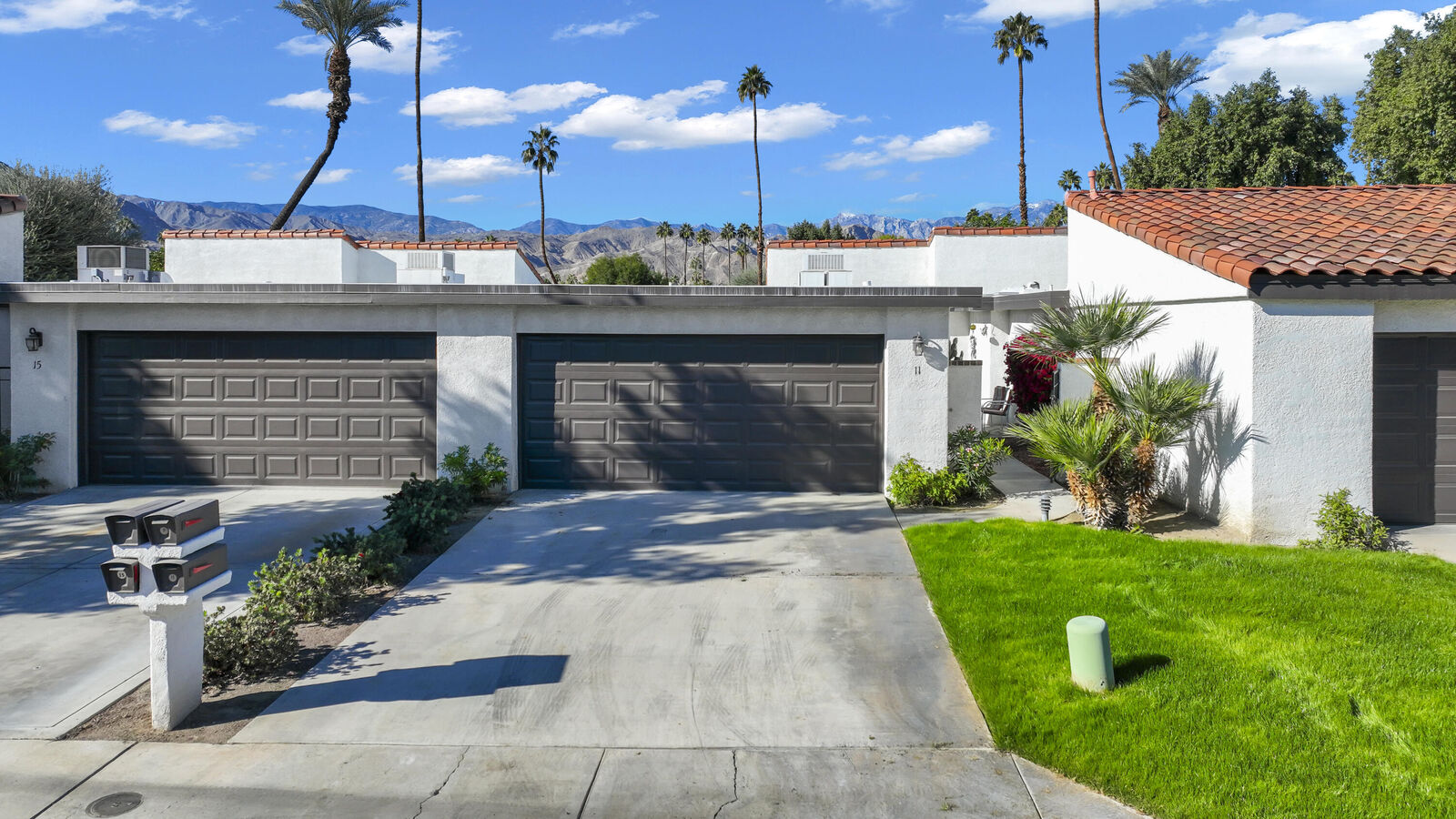 Property Photo: 11 Juan Carlos Drive CA 92270