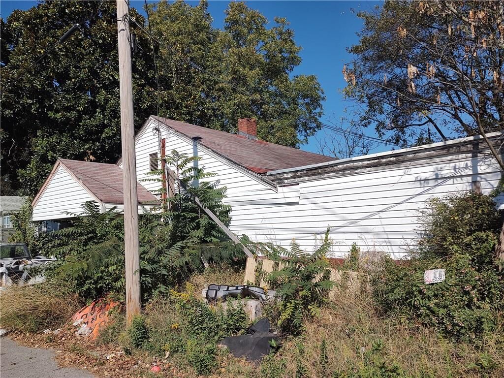 Property Photo: 3159 Lakewood Avenue SW GA 30310