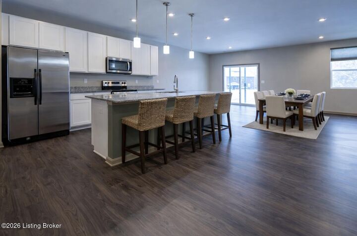 Property Photo: 4391 Coppice Trail KY 40229