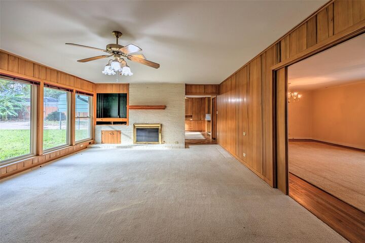 Property Photo:  1700 S Park Street  TX 77833 