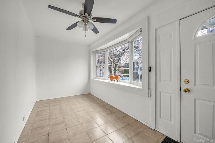 Property Photo:  941 Revere Avenue  NY 10465 