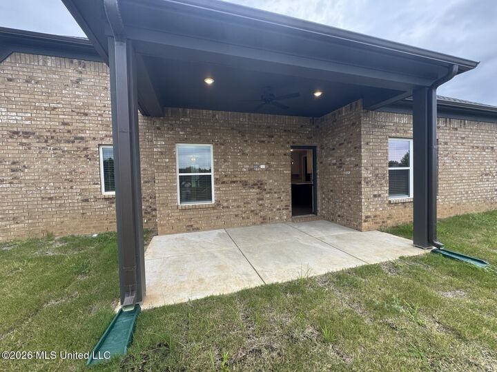 Property Photo: 7345 Newbury Drive MS 38654