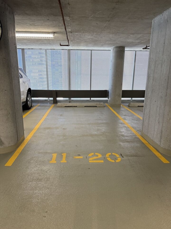 Property Photo:  600 N Fairbanks Court P11-20  IL 60611 