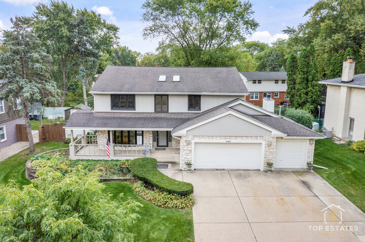 Property Photo: 445 W Dorset Avenue IL 60067