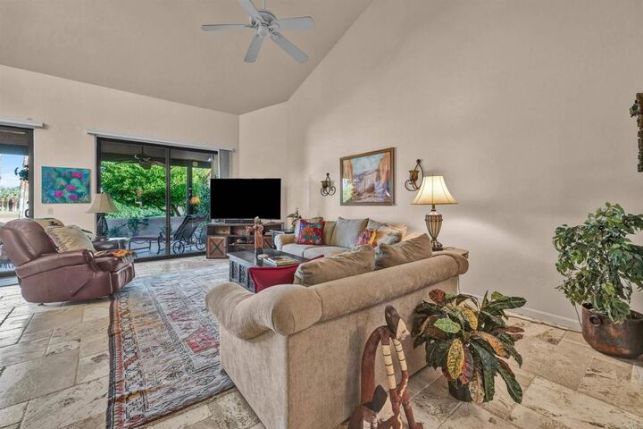 Property Photo:  202 Pointing Rock Drive 4  CA 92004 