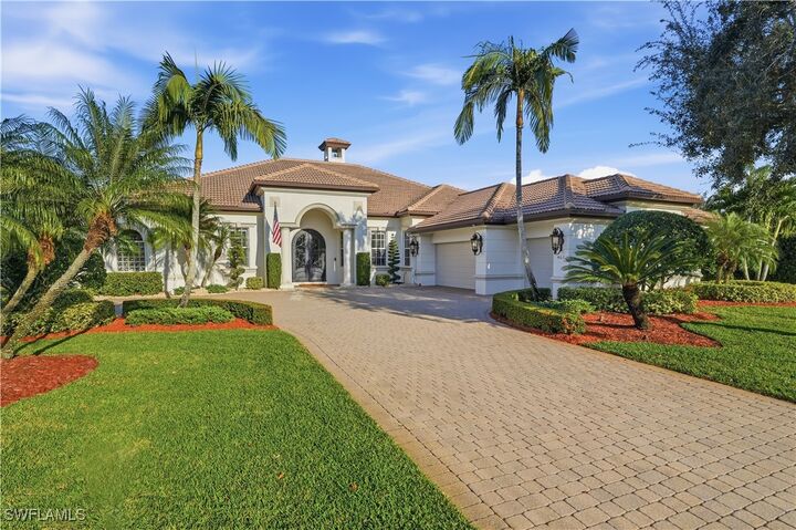 Property Photo: 462 Terra Vista Court FL 34119