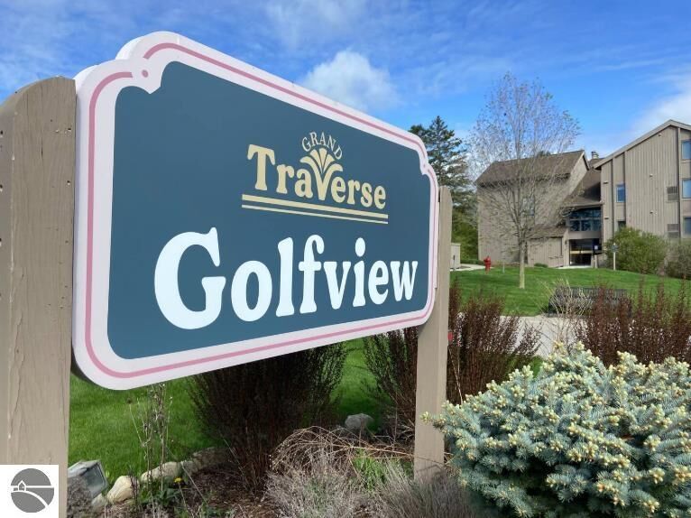 Property Photo:  5550 Golfview Court  MI 49690 