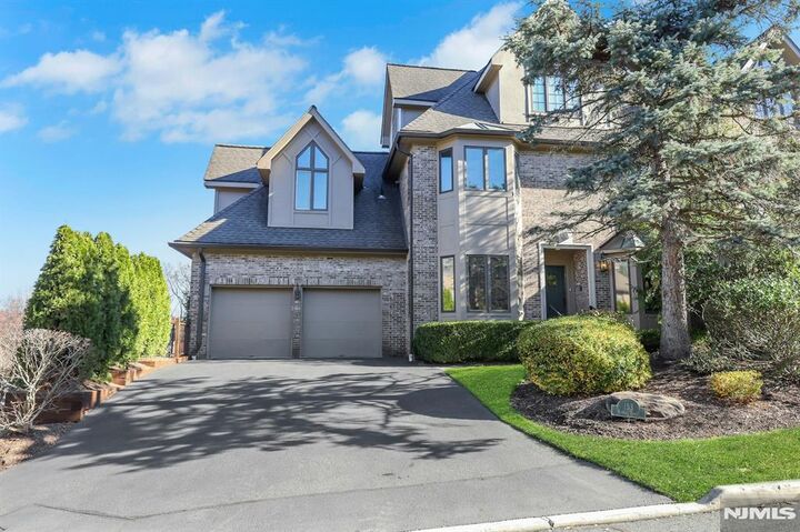 153 Ashley Place  Park Ridge NJ 07656 photo