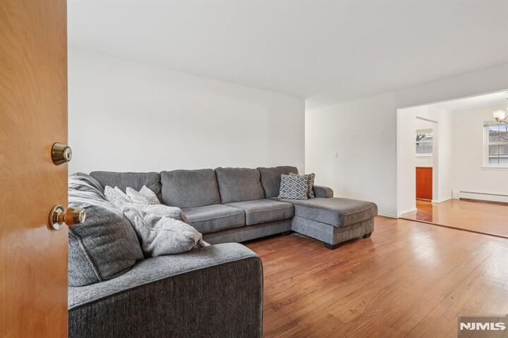 Property Photo:  30 Atherton Court 103  NJ 07470 