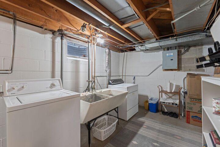 Property Photo:  6112 10th Avenue S  MN 55417 