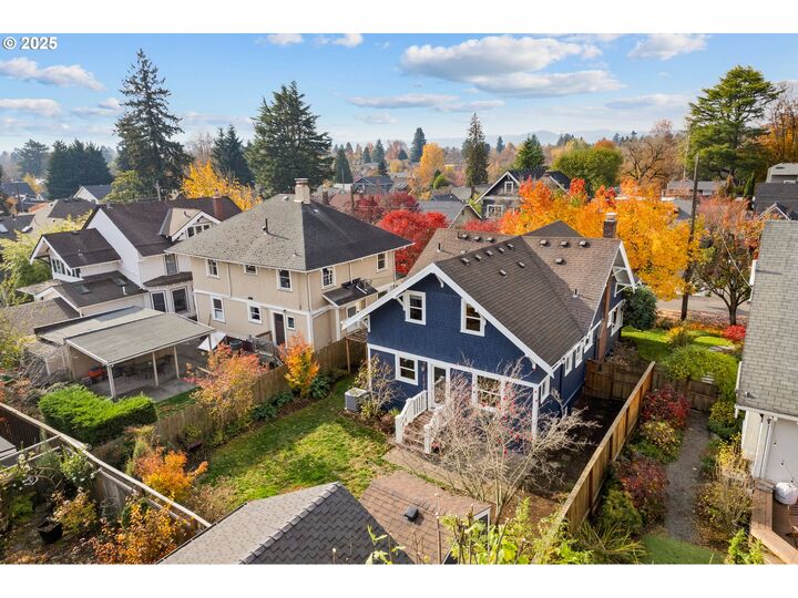 Property Photo: 3334 NE 30th Ave OR 97212