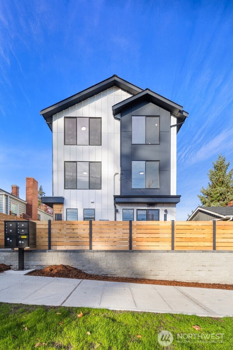 Property Photo:  528 N 72nd Street  WA 98103 