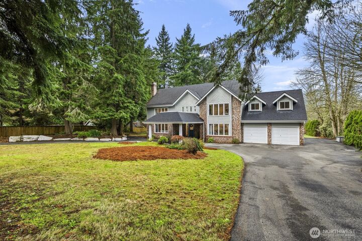 Property Photo:  18509  236th Avenue NE  WA 98077 