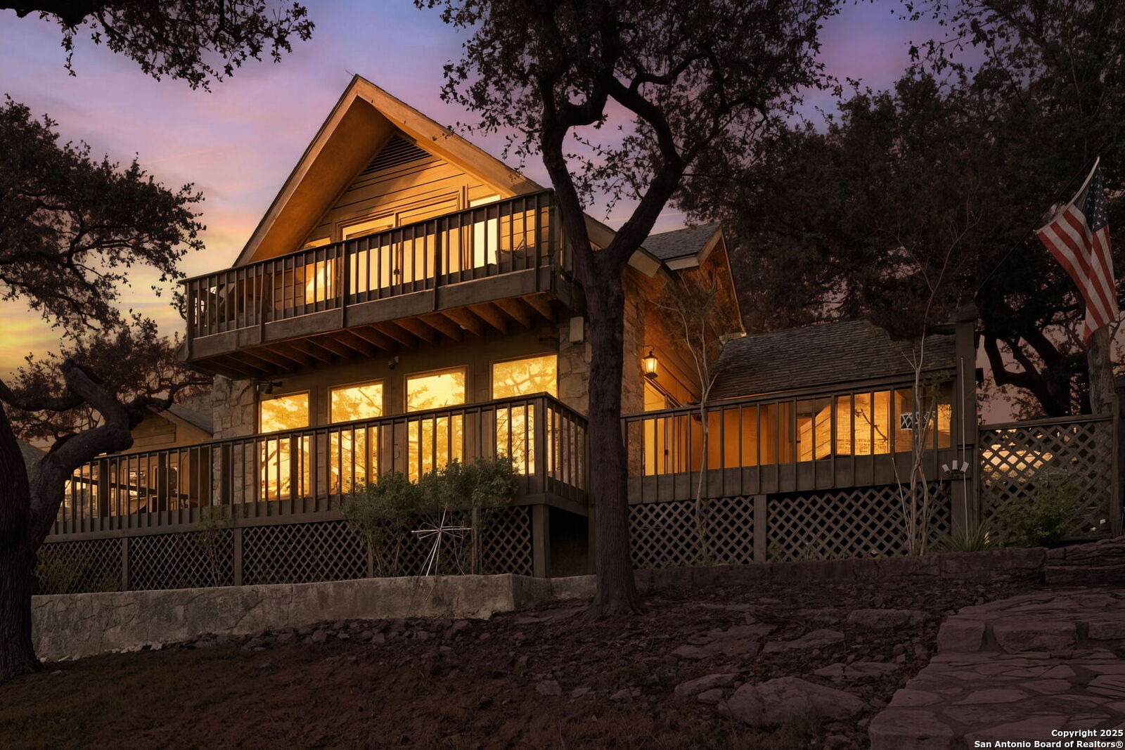 Property Photo:  1072 Summit  TX 78133 