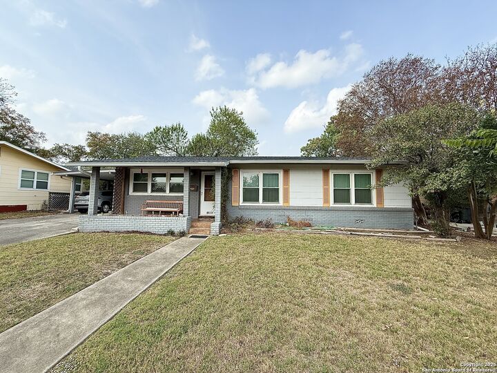 880 Merriweather  New Braunfels TX 78130 photo