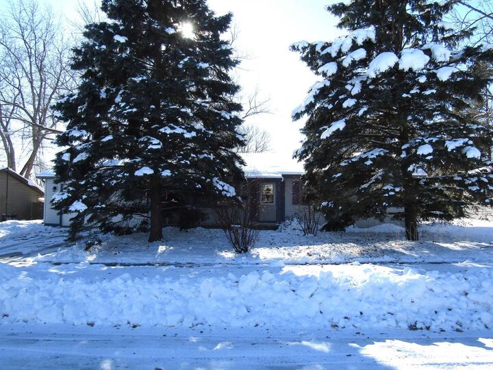 Property Photo:  1541 Glendale Street  WI 53546 