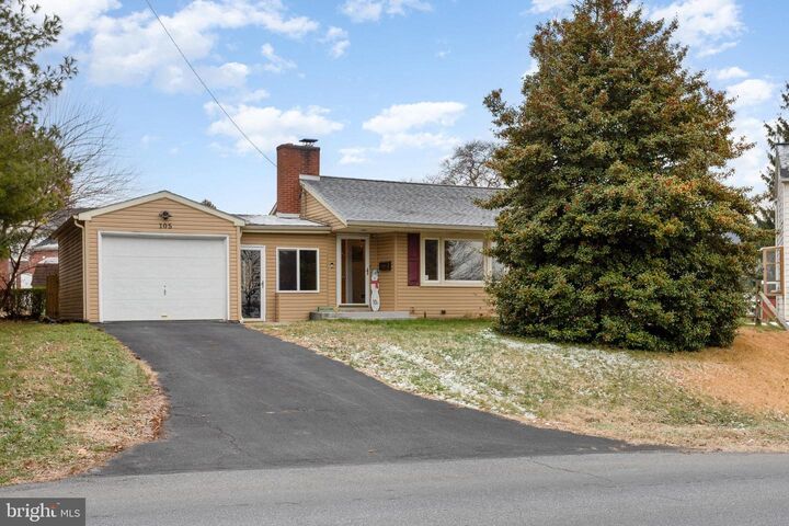 Property Photo: 105 N Waterford Avenue PA 17547