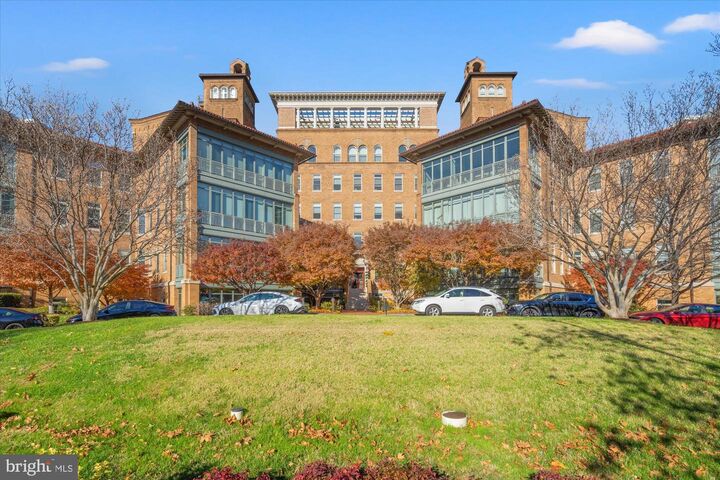 2425 L Street NW 324  Washington DC 20037 photo