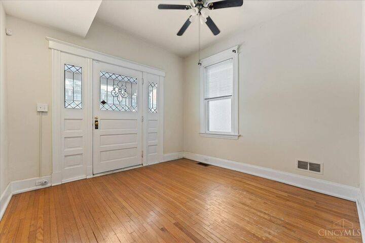 Property Photo: 2049 Sherman Avenue OH 45212