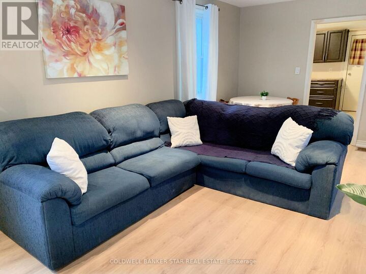 Property Photo:  14 Antrim Street  ON N5P 1S3 