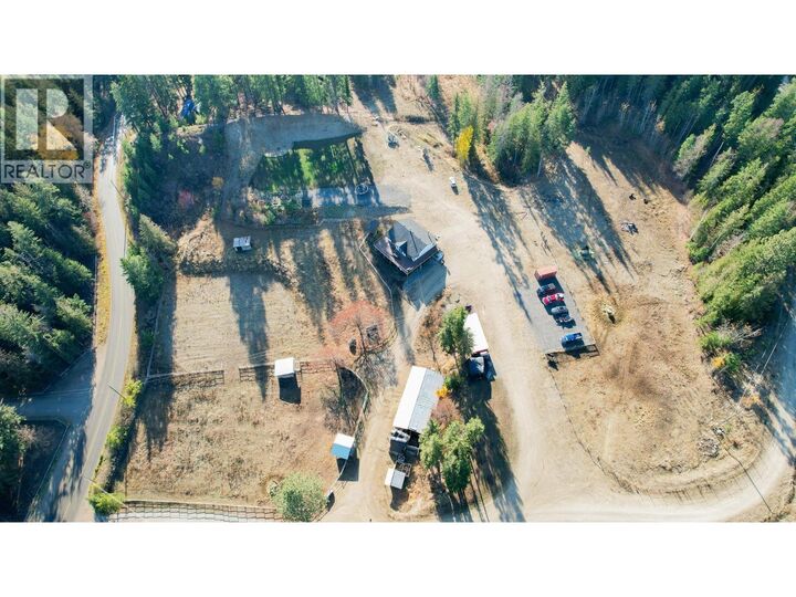 Photo de la propriété: 2086 Yankee Flats Road BC V1E 3J3