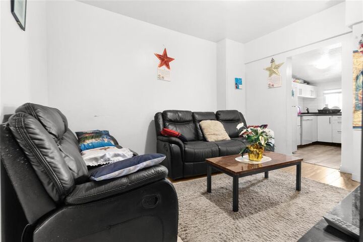 Property Photo: 649 Home Street MB R3G 1X9