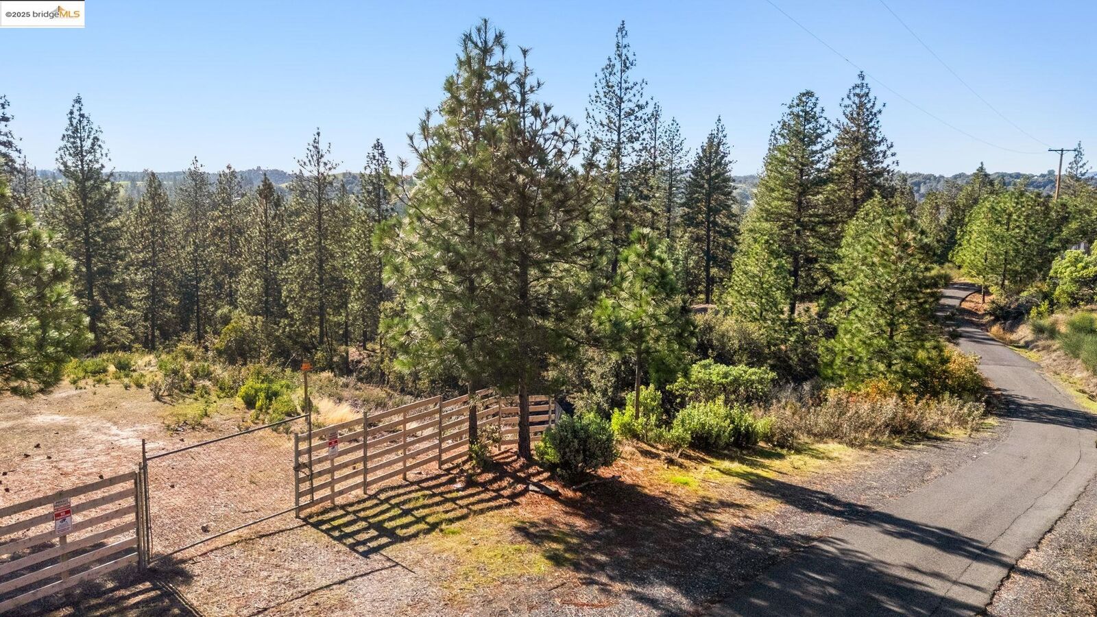 Property Photo: 11210 Forest Park Rd CA 95310
