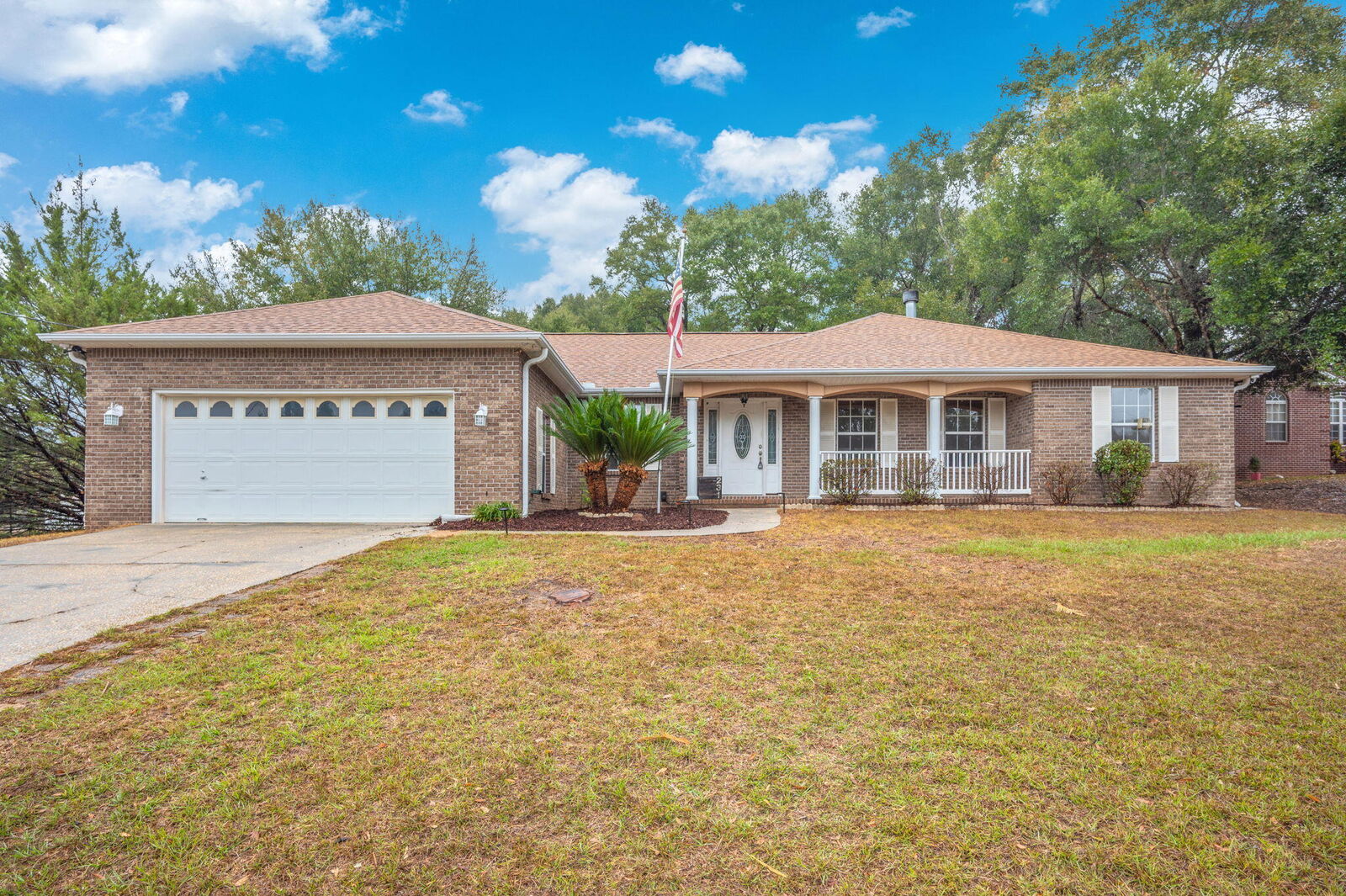 Property Photo:  231 Seneca Trail  FL 32536 