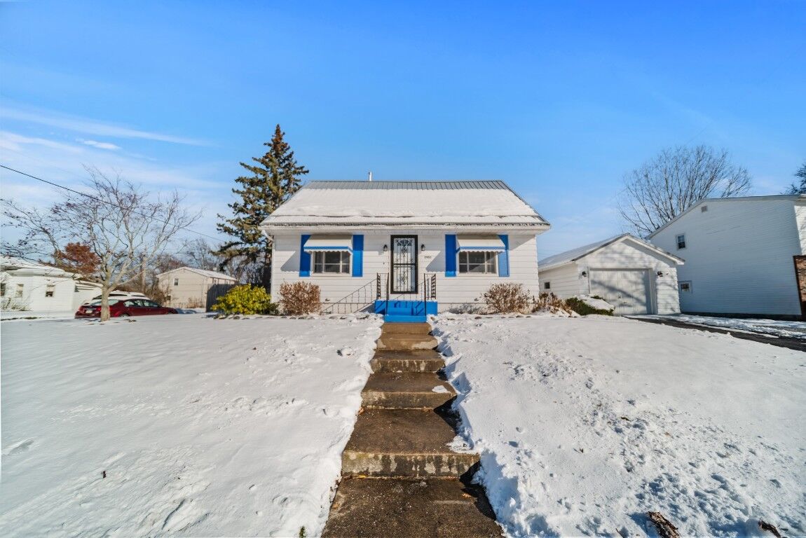 Property Photo: 2903 Bird Drive PA 16510