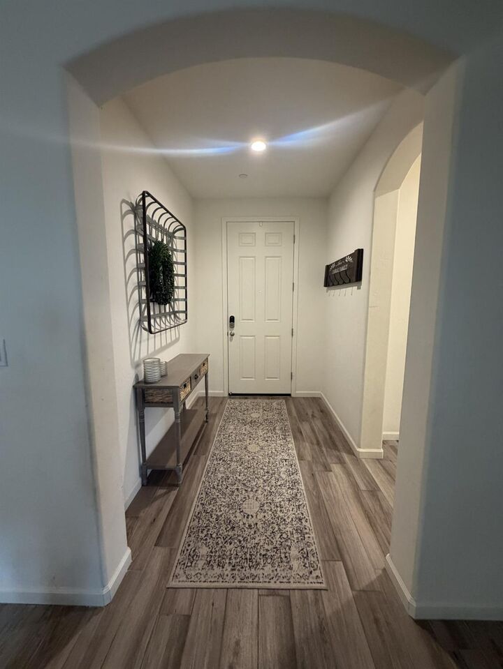 2454 Hudson  Kingsburg CA 93631 photo