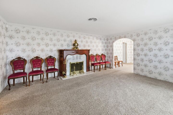 Property Photo:  11704 E Nebraska Avenue  CA 93662 