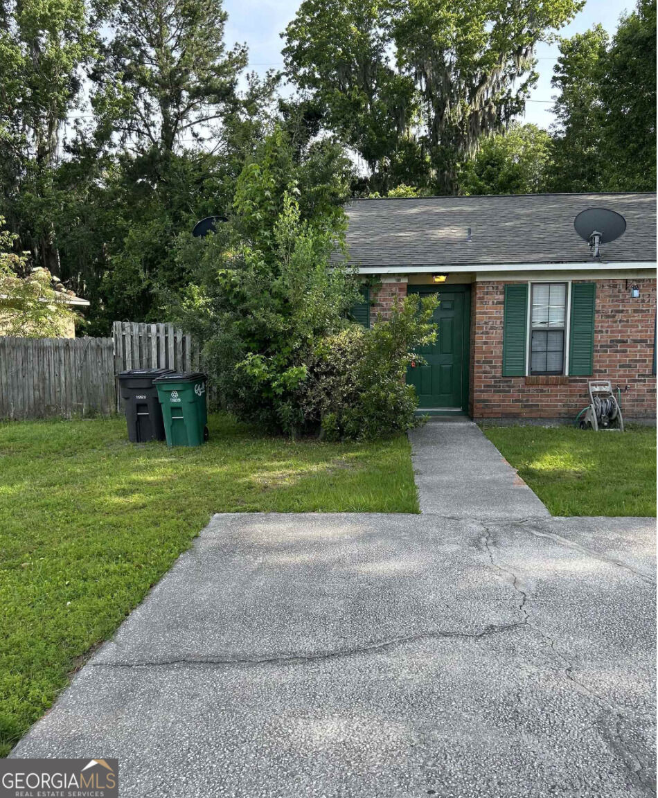 Property Photo: 406 Admirals Walk Drive GA 31558