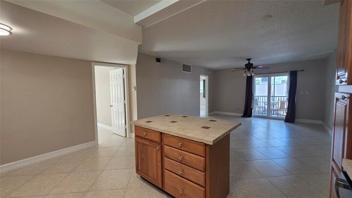 Property Photo:  253 S Cypress Rd 225  FL 33060 