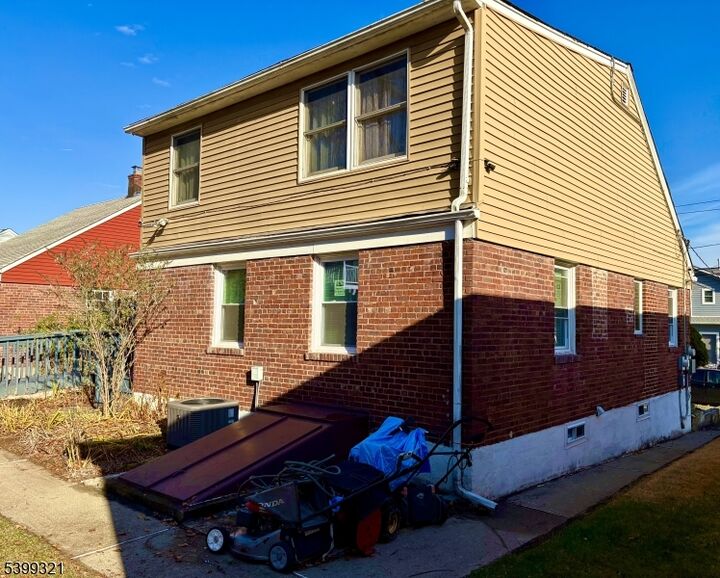 Property Photo: 48 Sussex Rd NJ 07621