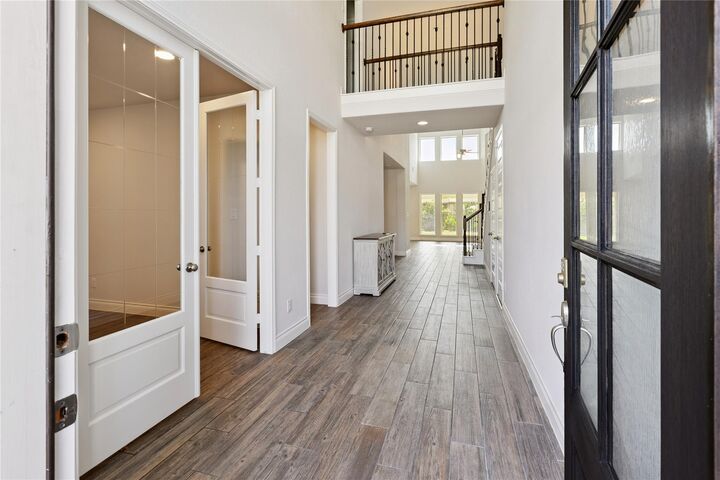 Property Photo: 211 Painted Trillium Drive TX 77304