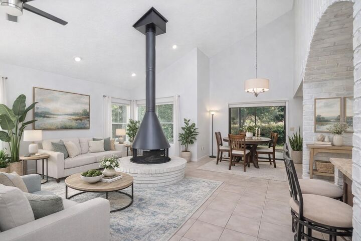 Property Photo:  13902 Bardmoor Place B  FL 33618 