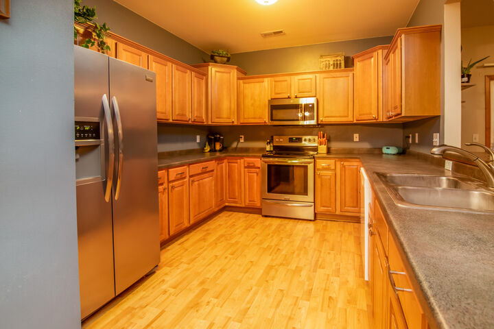 Property Photo: 327 E Clay St 21 WI 53190