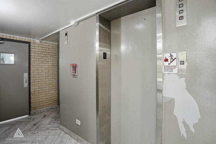 Property Photo: 7301 Willow Springs Road 207 IL 60525