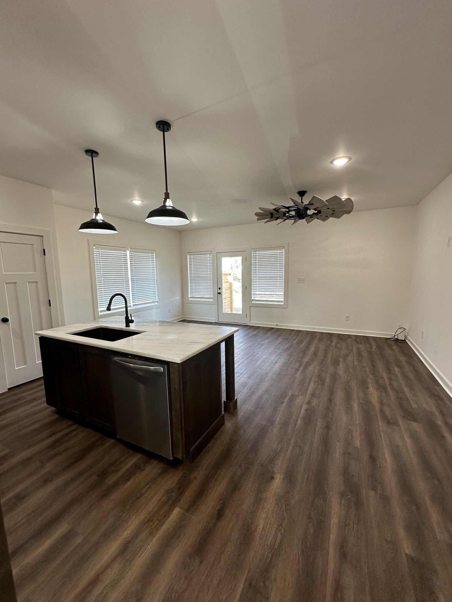 Property Photo:  65 Duncan Ln  TN 37398 