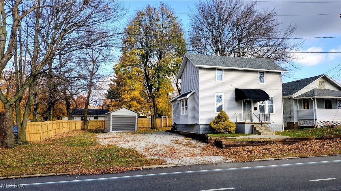 Property Photo: 1867 Triplett Boulevard OH 44312