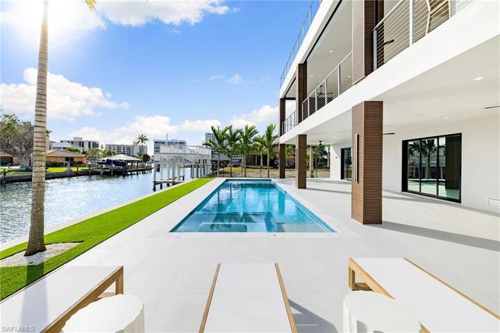 Property Photo:  256 Trade Winds Ave  FL 34108 