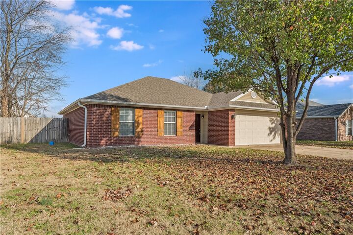 Property Photo:  804 Tyler Street  AR 72719 