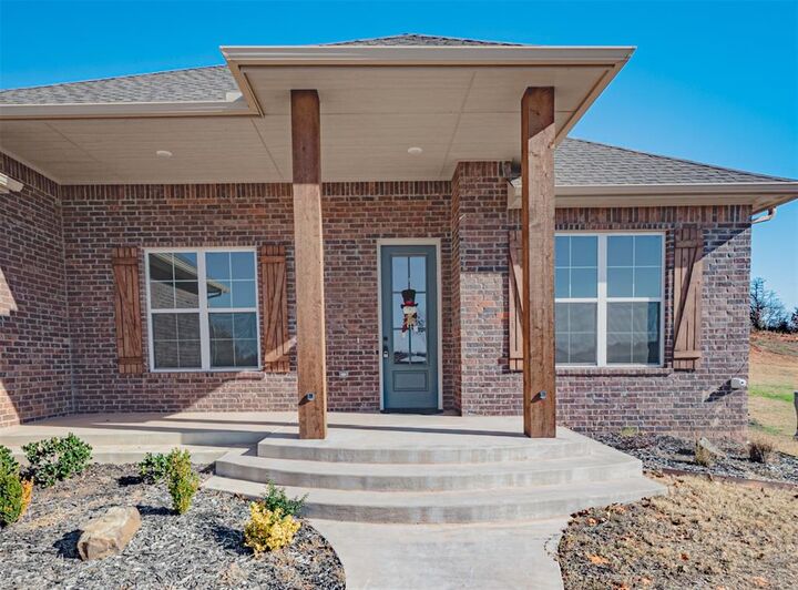 Property Photo:  11370 Blue Heron Creek  OK 73044 