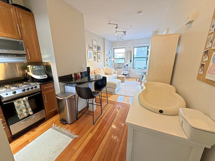 Property Photo: 75 Burbank St 502 MA 02115