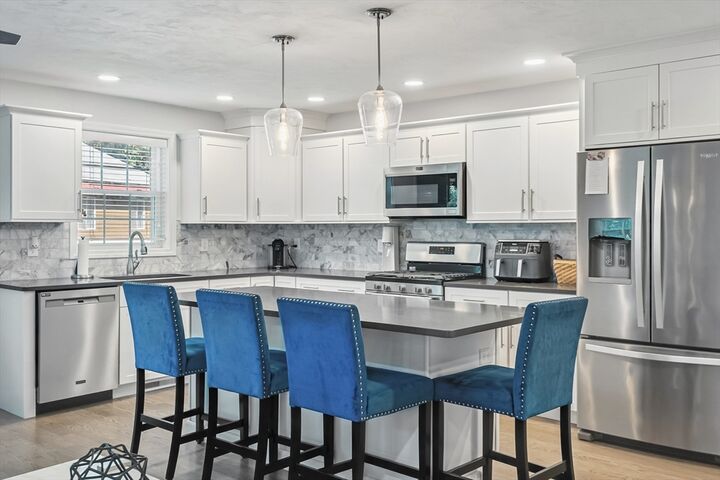 Property Photo:  33 Phalanx St  MA 01879 