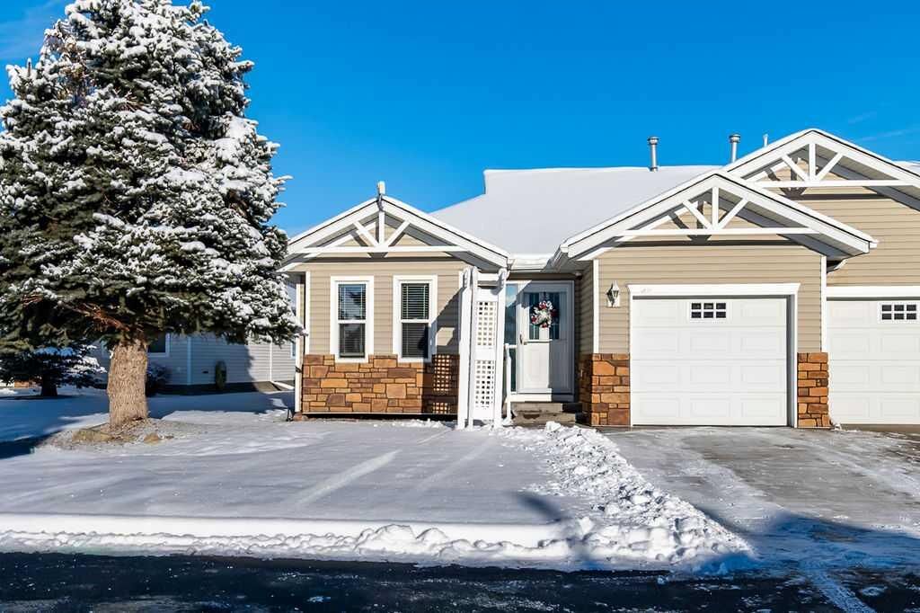 Property Photo: 138 Freeman Way NW AB T1V 1V4