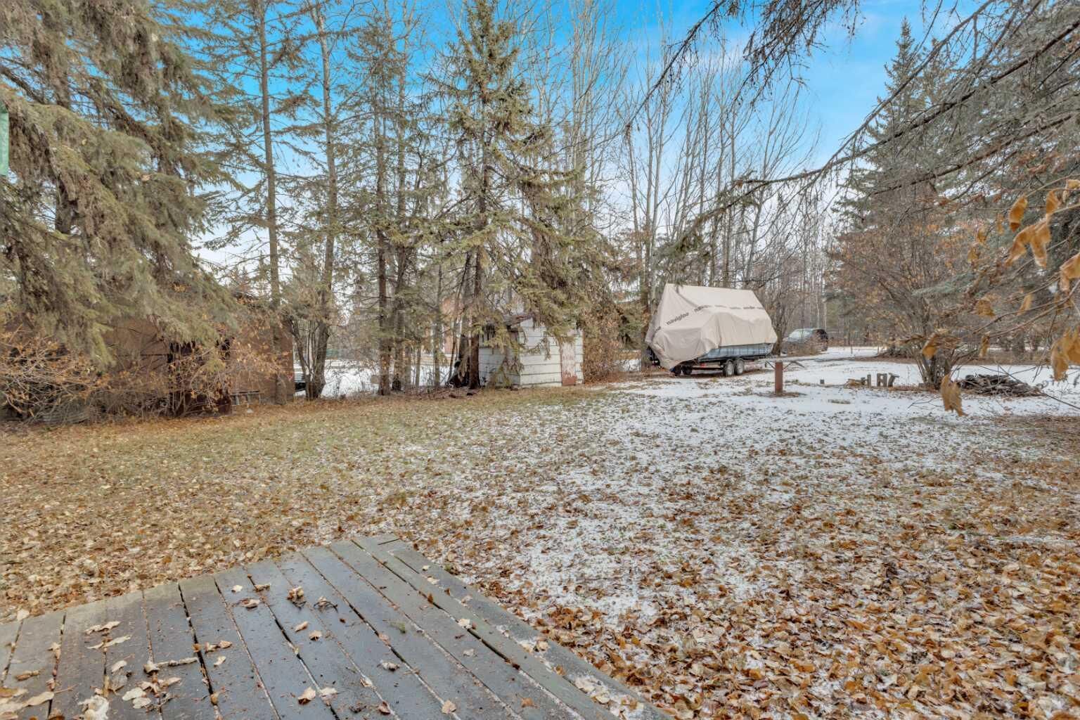 Property Photo:  5 Hummingbird Lane  AB T4S 1S1 